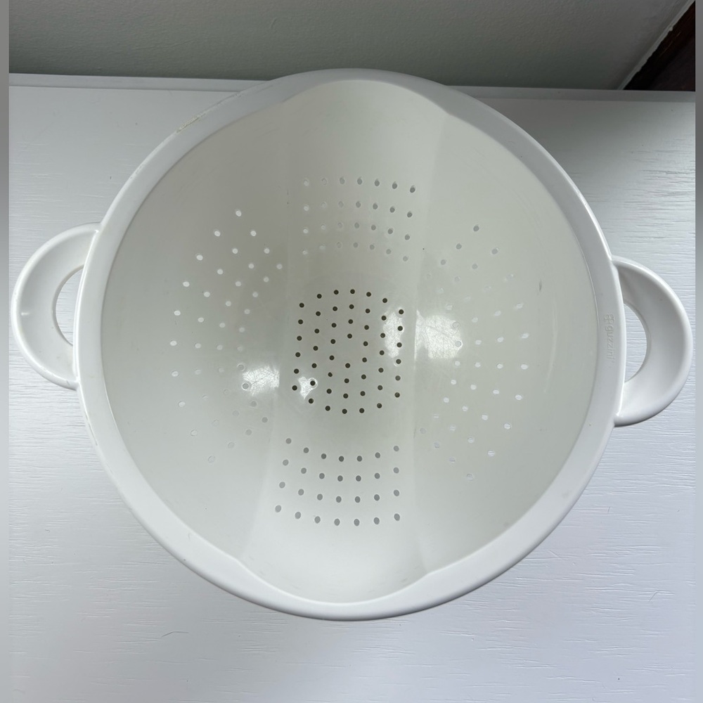 Large White Plastic Food Colander